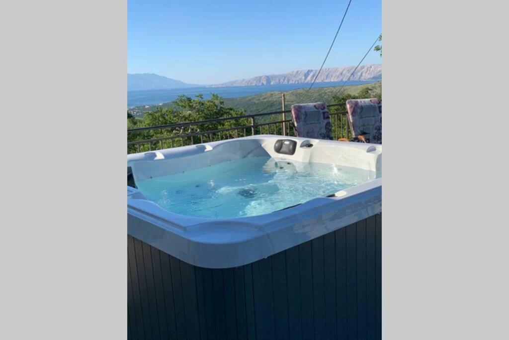 Villa Nona Tamara With Astonishing Sea & Mountains View บริบีร์ ภายนอก รูปภาพ