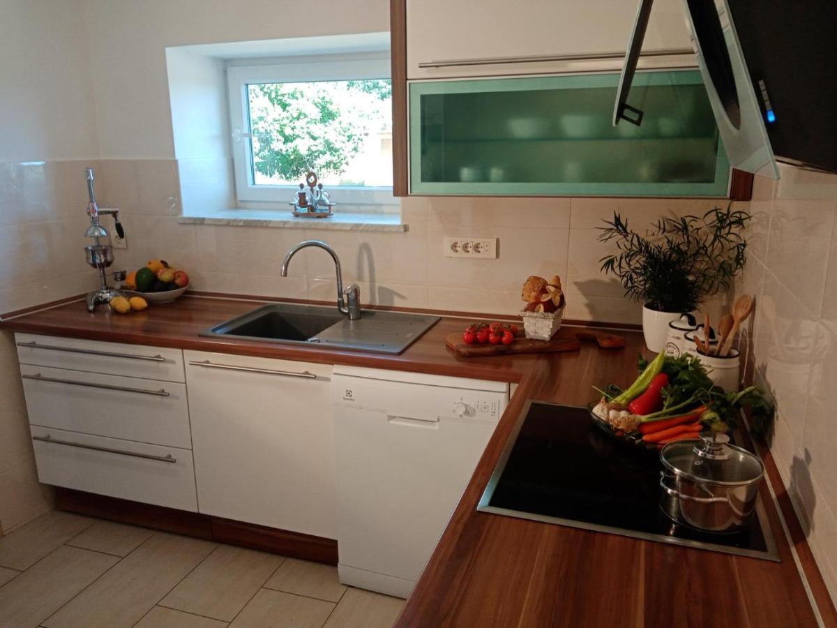 Villa Nona Tamara With Astonishing Sea & Mountains View บริบีร์ ภายนอก รูปภาพ