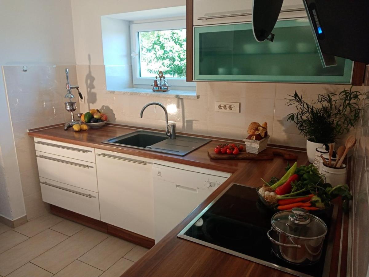 Villa Nona Tamara With Astonishing Sea & Mountains View บริบีร์ ภายนอก รูปภาพ