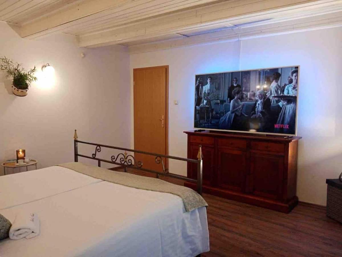 Villa Nona Tamara With Astonishing Sea & Mountains View บริบีร์ ภายนอก รูปภาพ